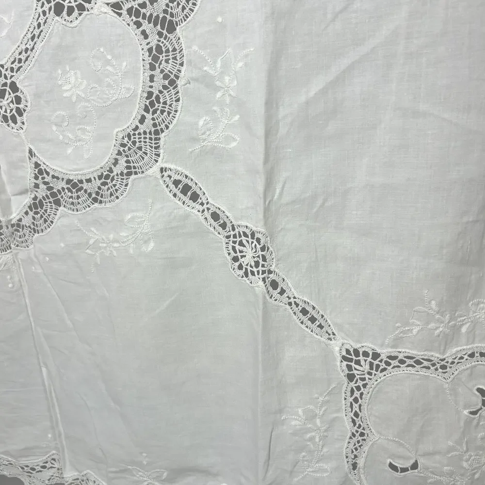 Tablecloth Cottagecore Embroidered Floral Linen Square Scalloped Boho Heirloom